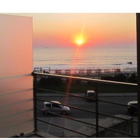 Oceanview Apartment On Beach Near Porto Vila Nova de Gaia Zewnętrze zdjęcie